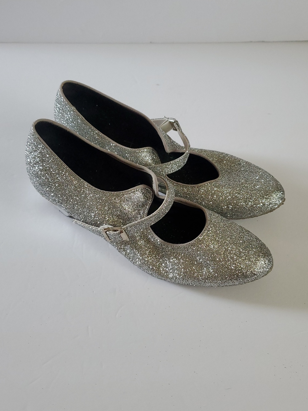 Tictactoe Silver Glitter Mary Jane Women's Flats Size 7N